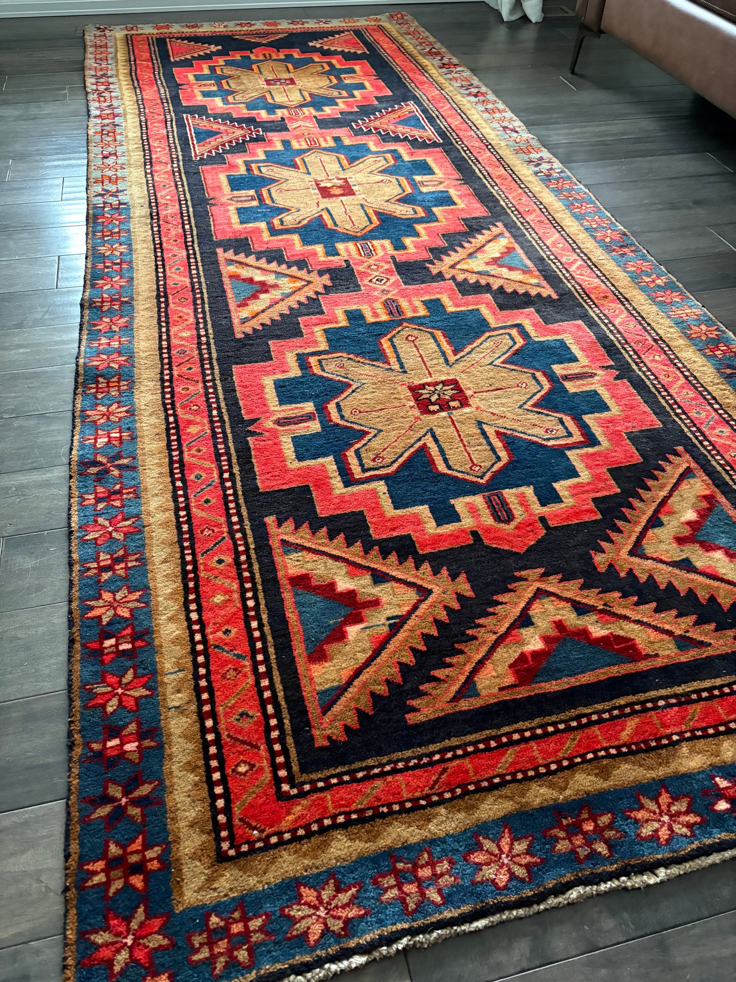 Vintage Rug #143 - 9'6" x 3'9"