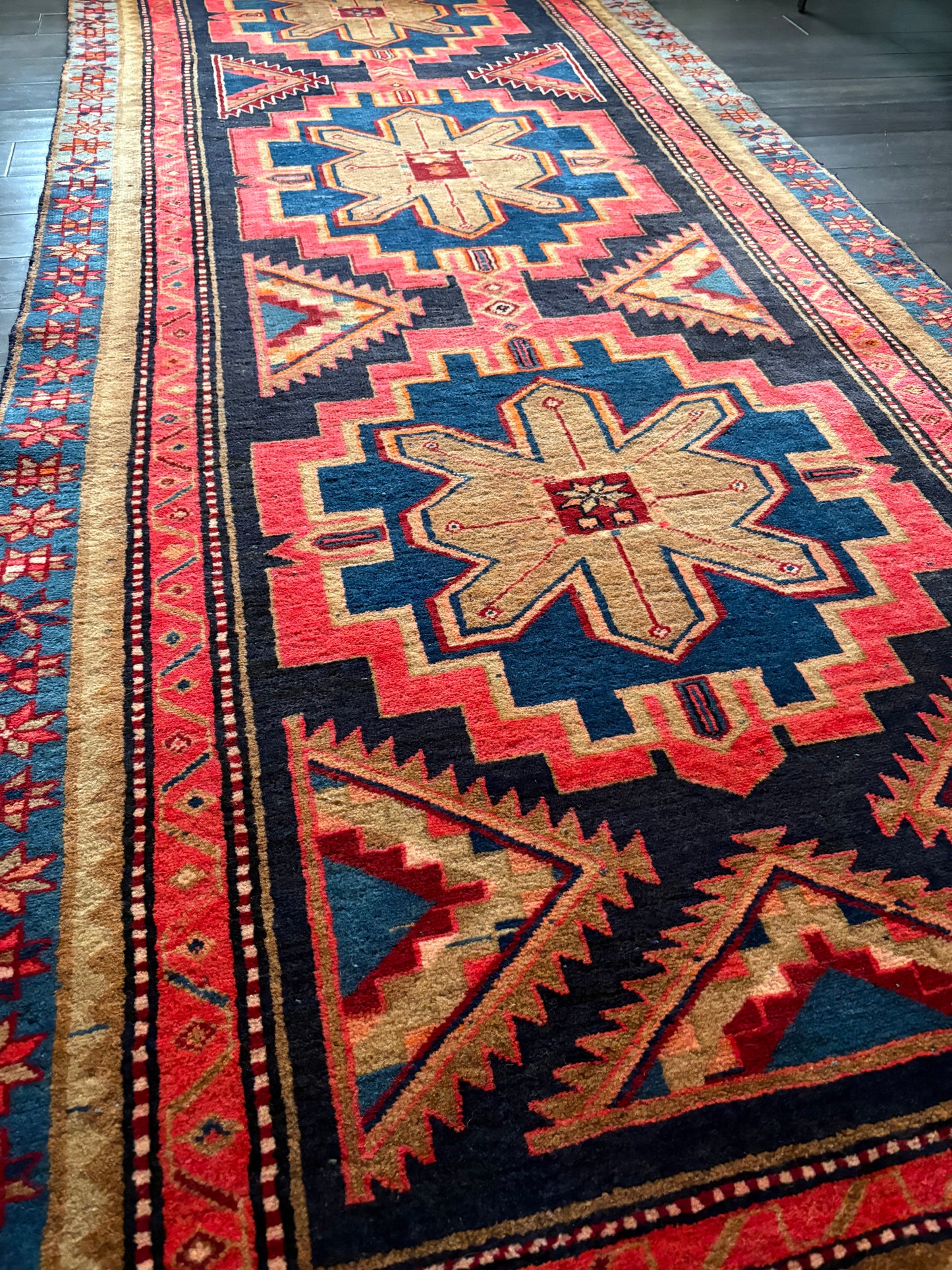 Vintage Rug #143 - 9'6" x 3'9"