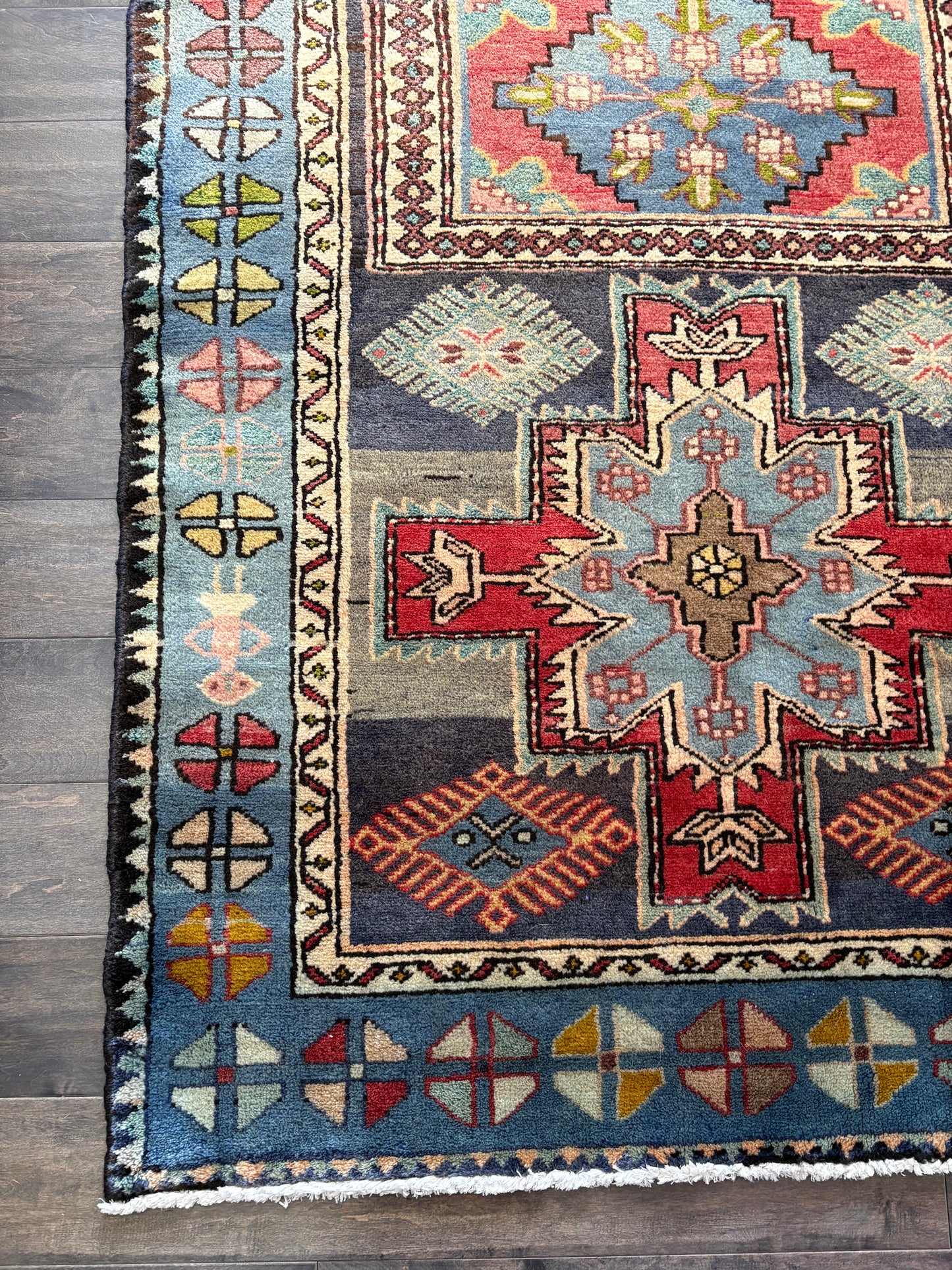 Vintage Rug #152 - 3'7" x 8'8"