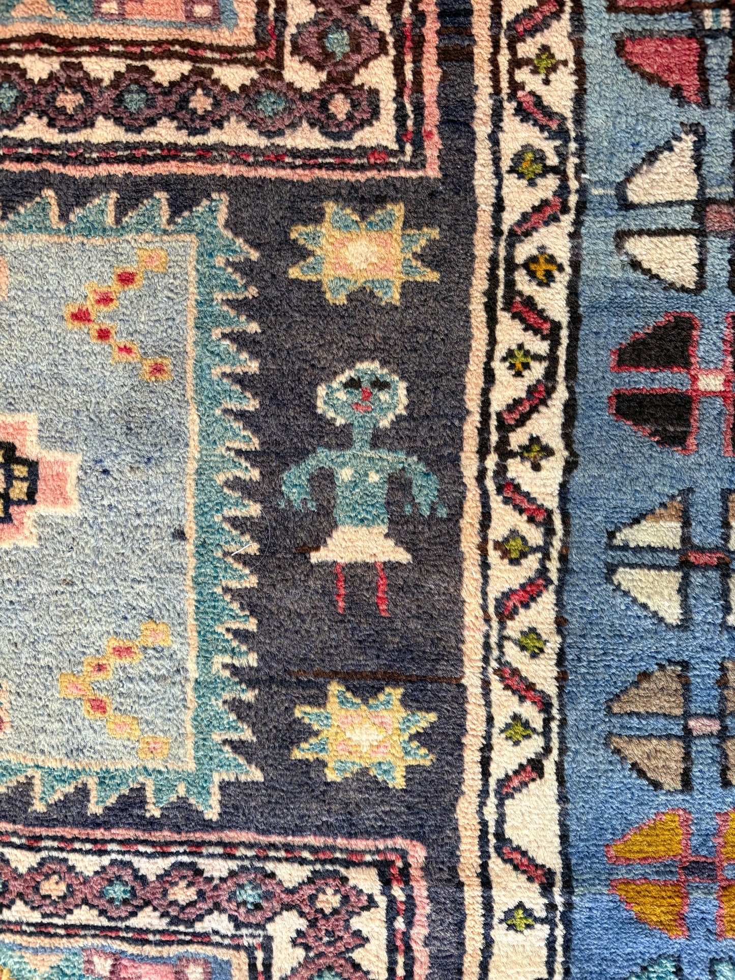 Vintage Rug #152 - 3'7" x 8'8"