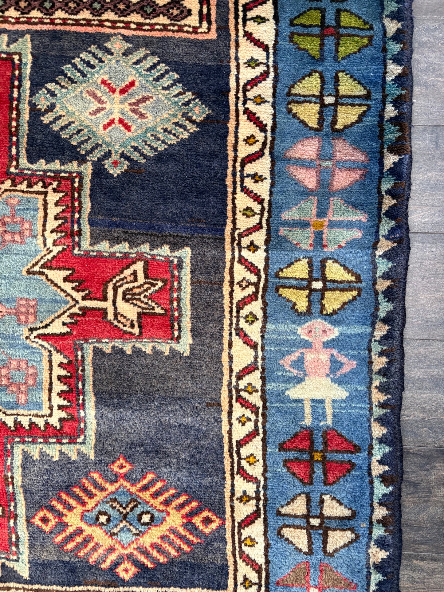 Vintage Rug #152 - 3'7" x 8'8"