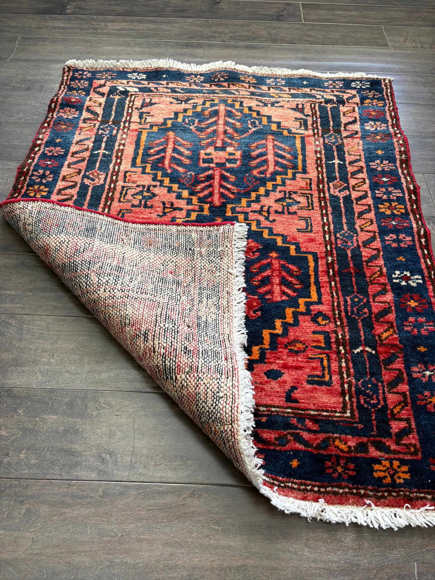 Vintage Rug #153 - 2'8" x 3'4"