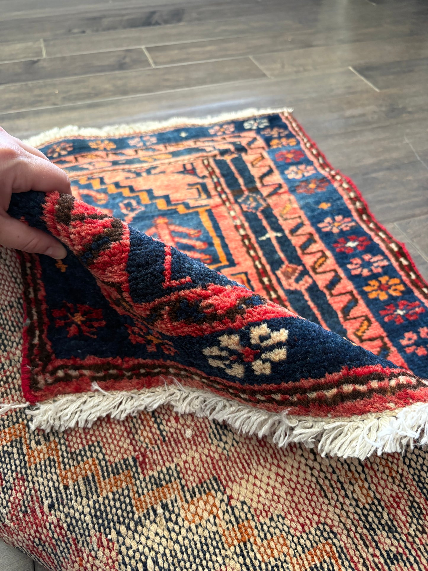 Vintage Rug #153 - 2'8" x 3'4"