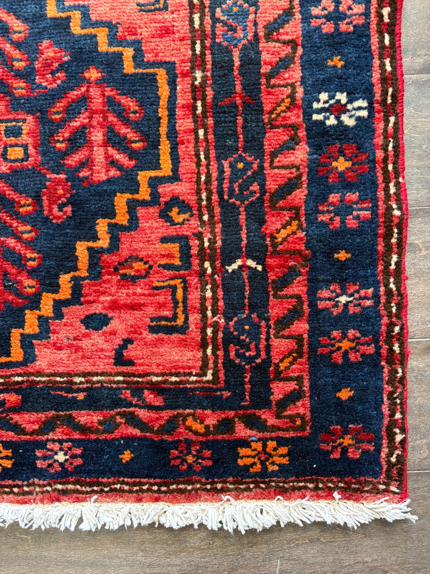 Vintage Rug #153 - 2'8" x 3'4"