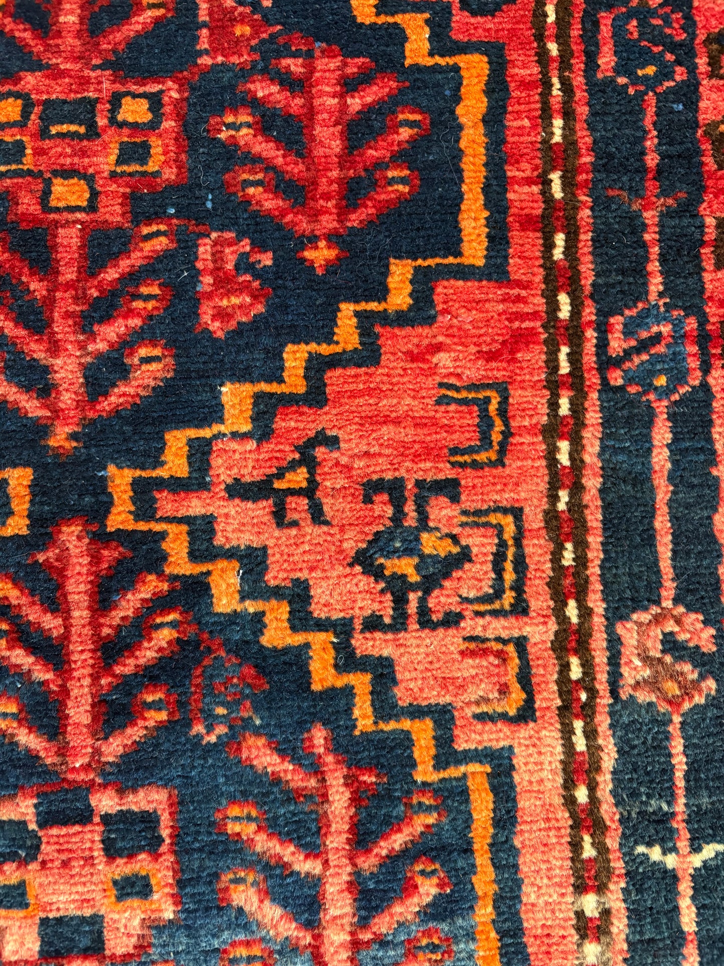 Vintage Rug #153 - 2'8" x 3'4"