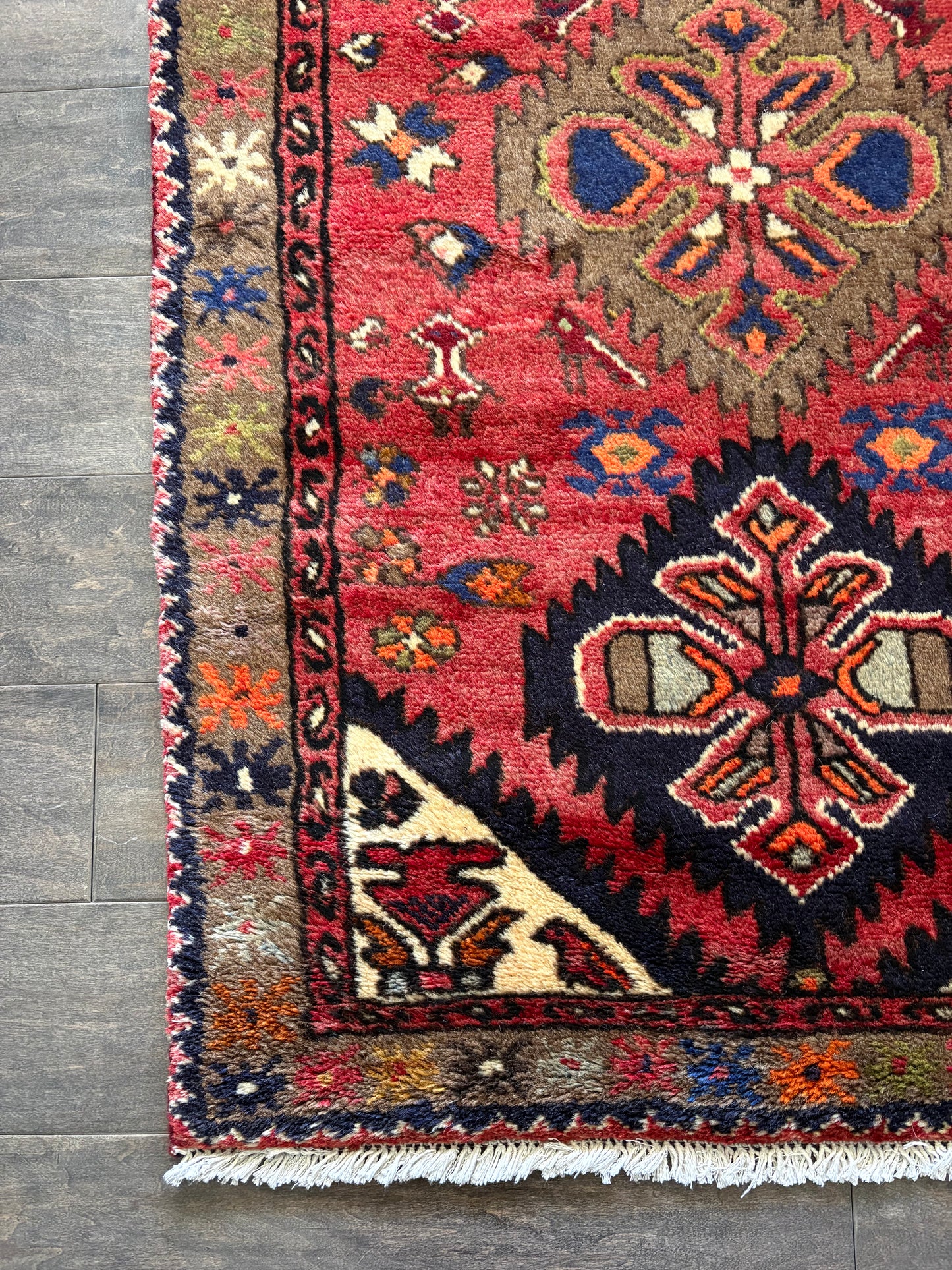 Vintage Rug #172 - 3'11" x 2'4"