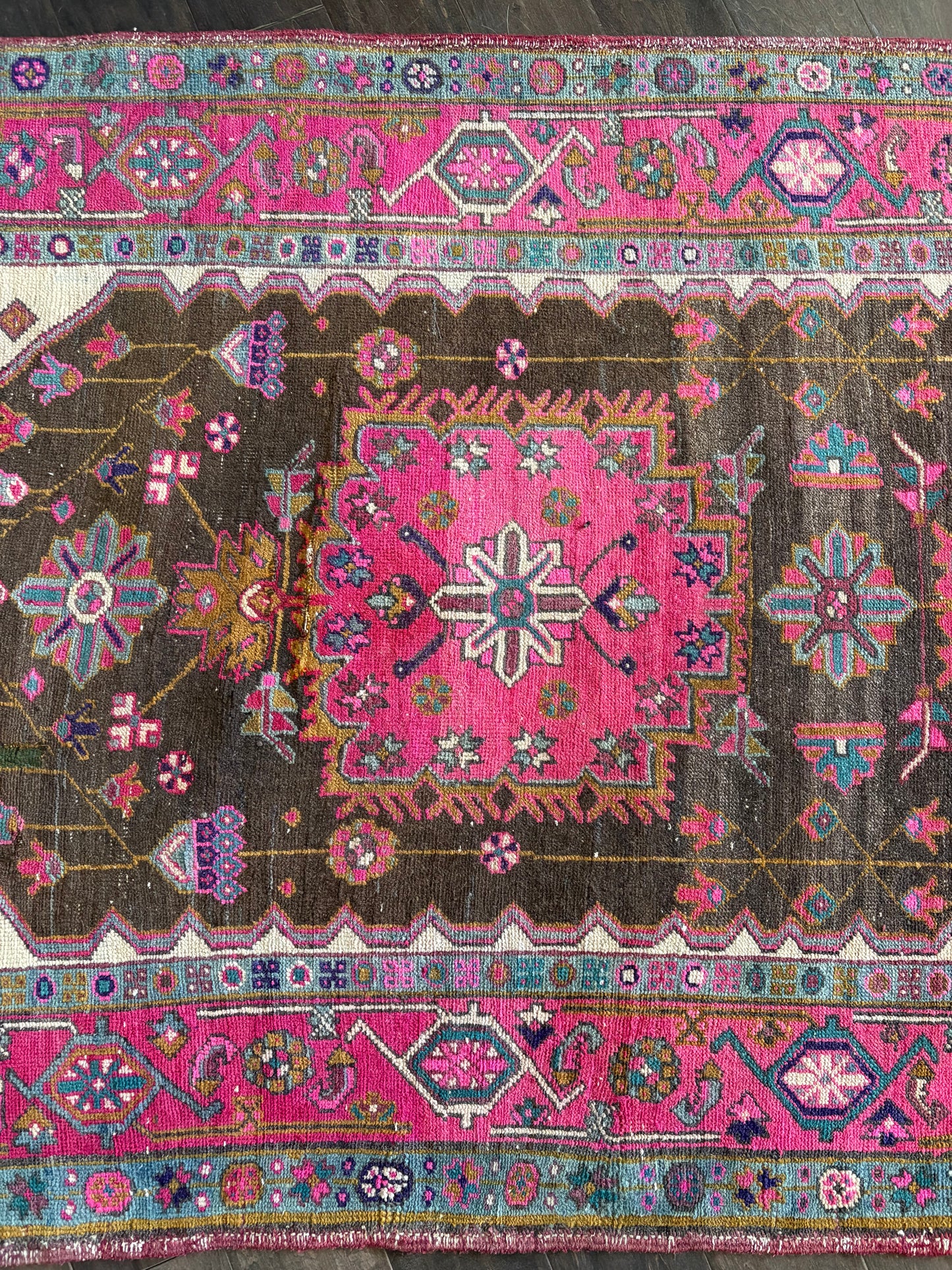 Vintage Rug #166 - 3'9" x 10'7"