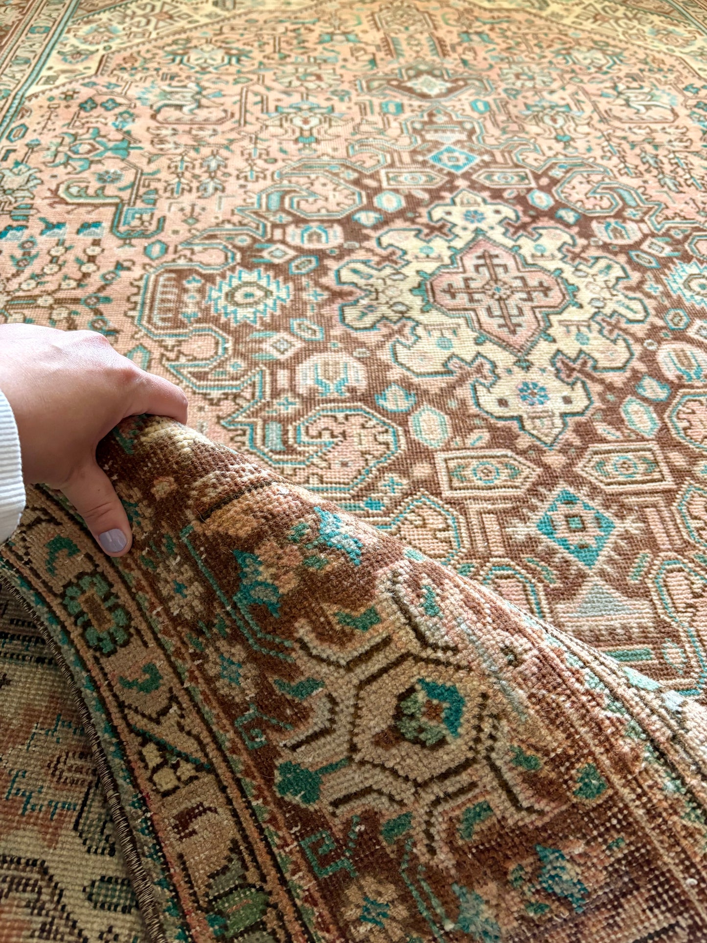 Vintage Rug #164 - 6'3.5" x 9'5"
