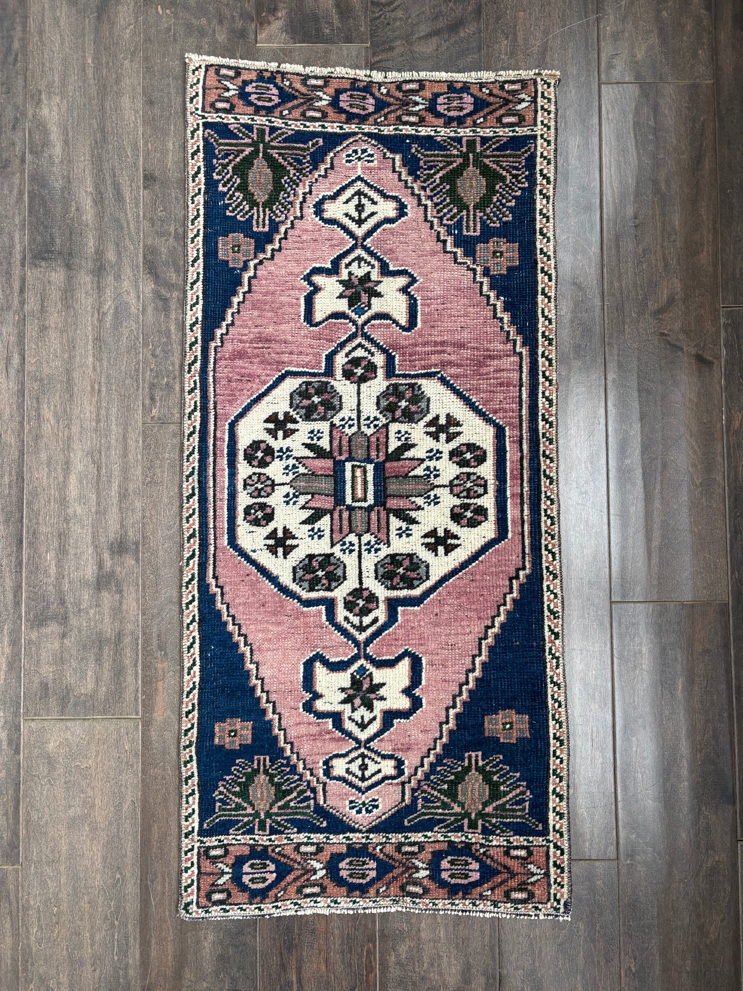 Vintage Rug #168 - 1'4" x 3'0"
