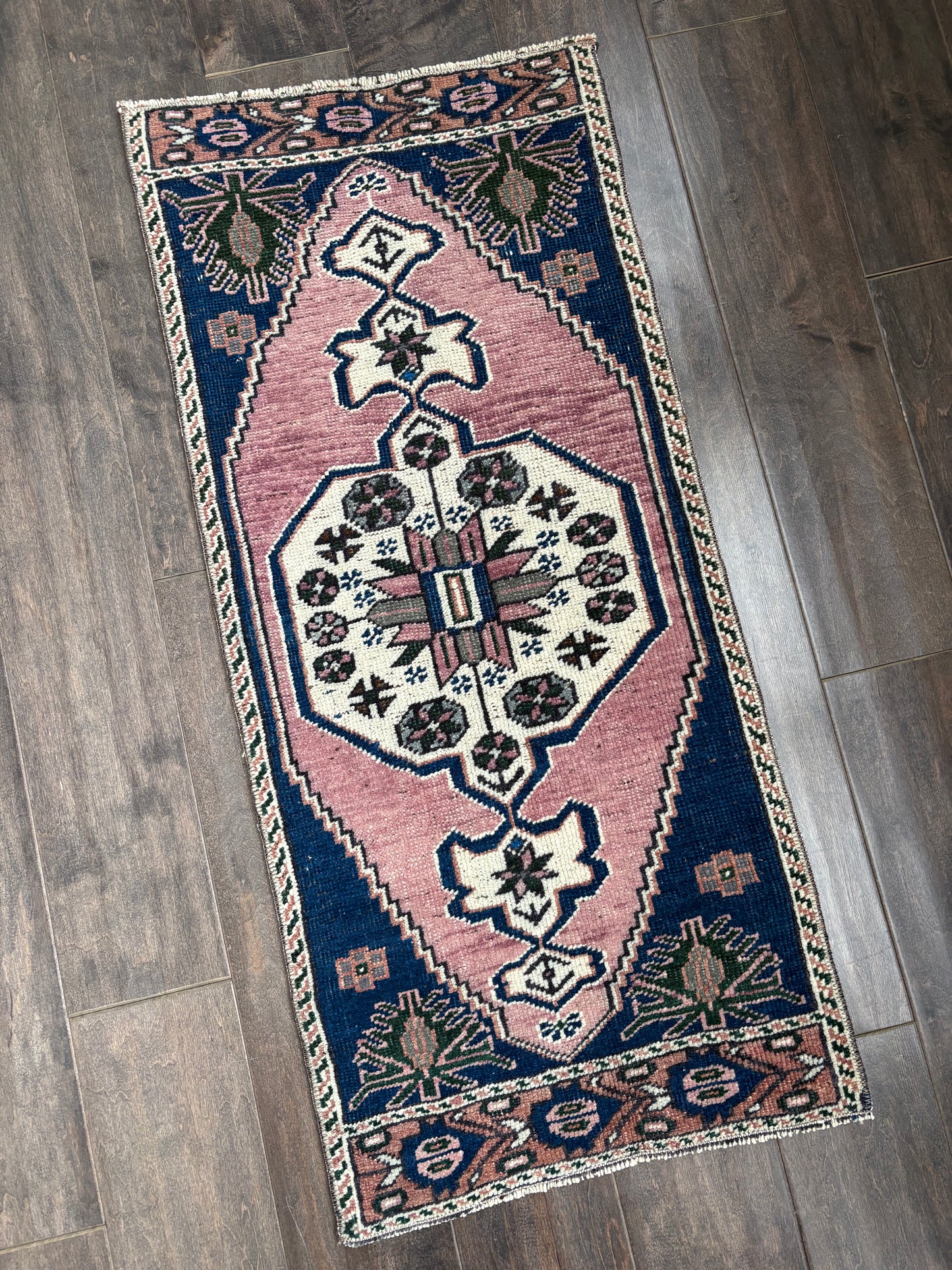 Vintage Rug #168 - 1'4" x 3'0"