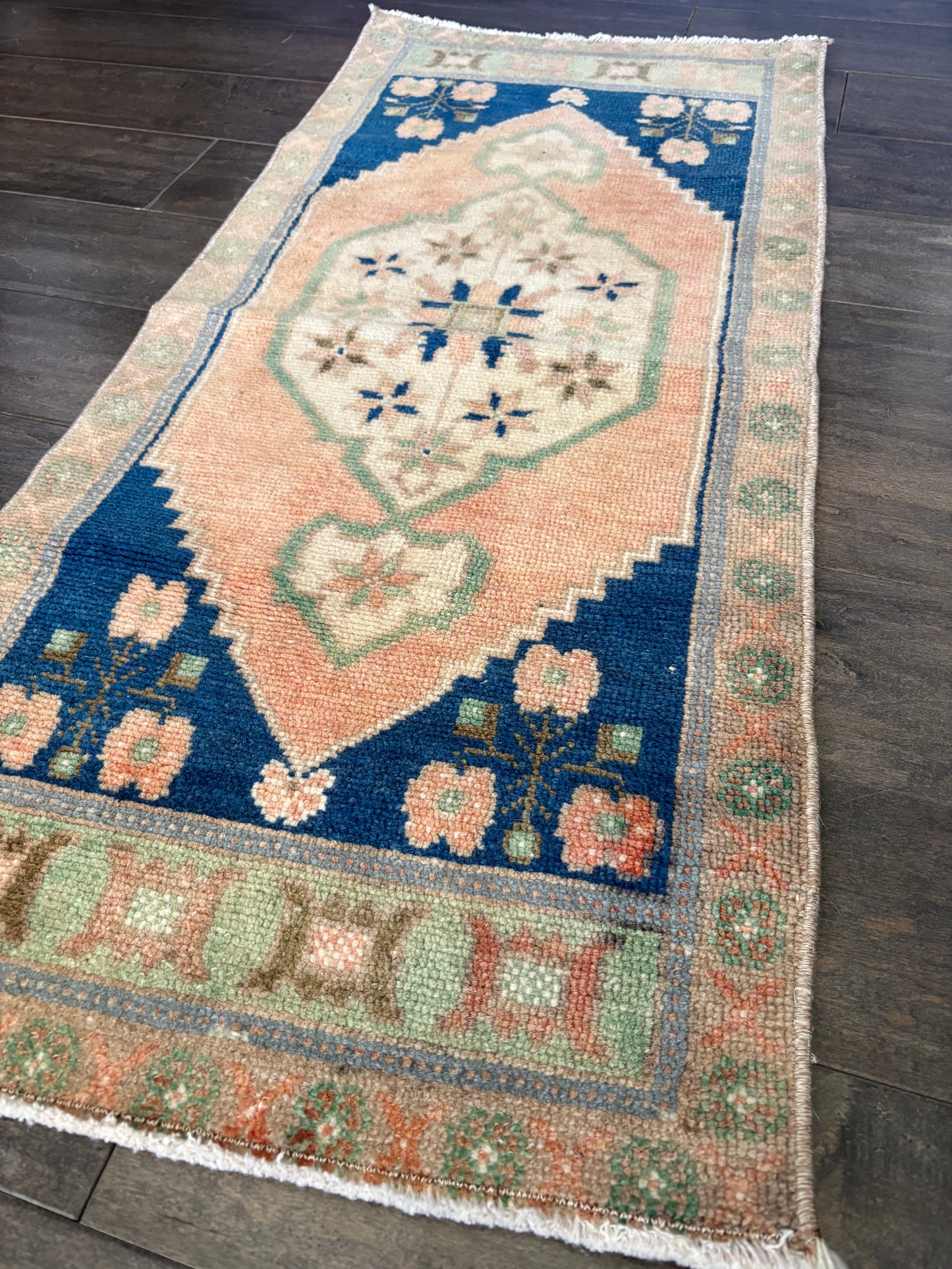 Vintage Rug #181 - 3'3" x 1'5.5"